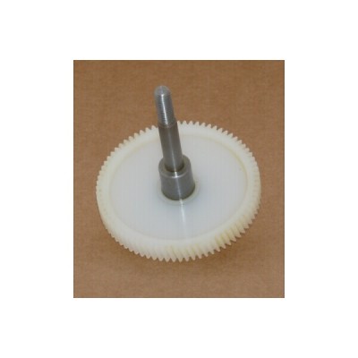 SHAFT WITH GEAR