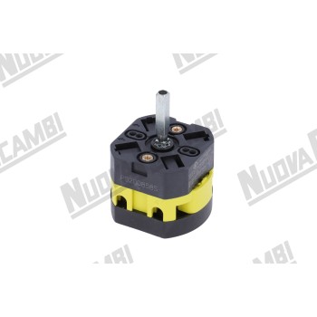 Головний перемикач 0-1 "GIOVENZANA SERIESSSS P020" оригінал 20A - 600В - штифт 5x5мм для LA SPAZIALE