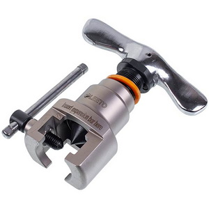 Набір вальцювальний LEETO LTT-808-MI (дюймово-метричний) D труби = 1/4” – 3/4” (6-19mm) Набір вальцювальний LEETO LTT-808-MI (дюймово-метричний) D труби = 1/4” – 3/4” (6-19mm)