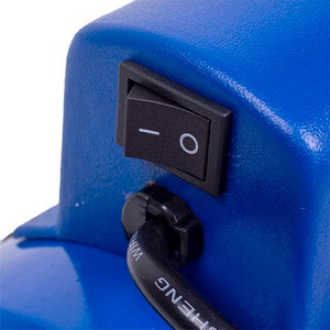 Вакуумний насос із манометром LEETO XZ-1,5-SV (1 ступ./70 л/хв.) Вакуумний насос із манометром LEETO XZ-1,5-SV (1 ступ./70 л/хв.)