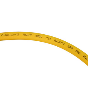 Набор заправочных шлангов C360-S (3 шт.x1500mm 1/4'apos-5/16'apos SAE) для фреона R-410 Набор заправочных шлангов C360-S (3 шт.x1500mm 1/4'apos-5/16'apos SAE) для фреона R-410